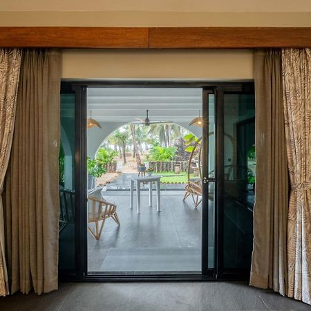 C Roque Beach Resort Колва Екстериор снимка