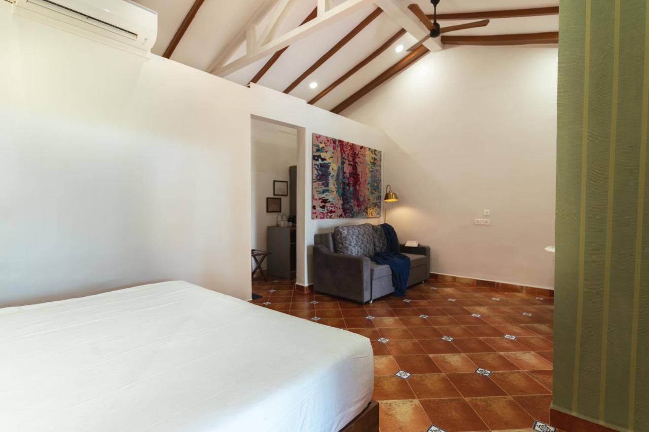 C Roque Beach Resort Колва Екстериор снимка