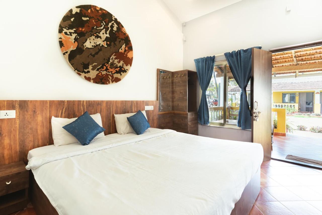 C Roque Beach Resort Колва Екстериор снимка